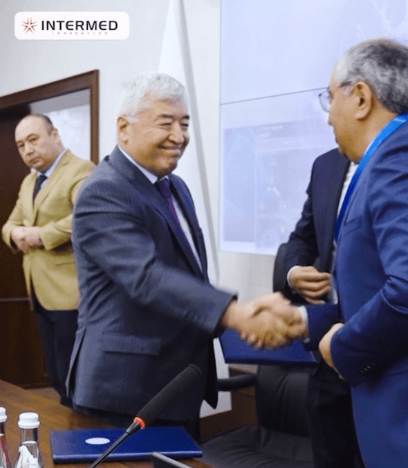 Lectures and demonstrations of medical equipment from Mindray